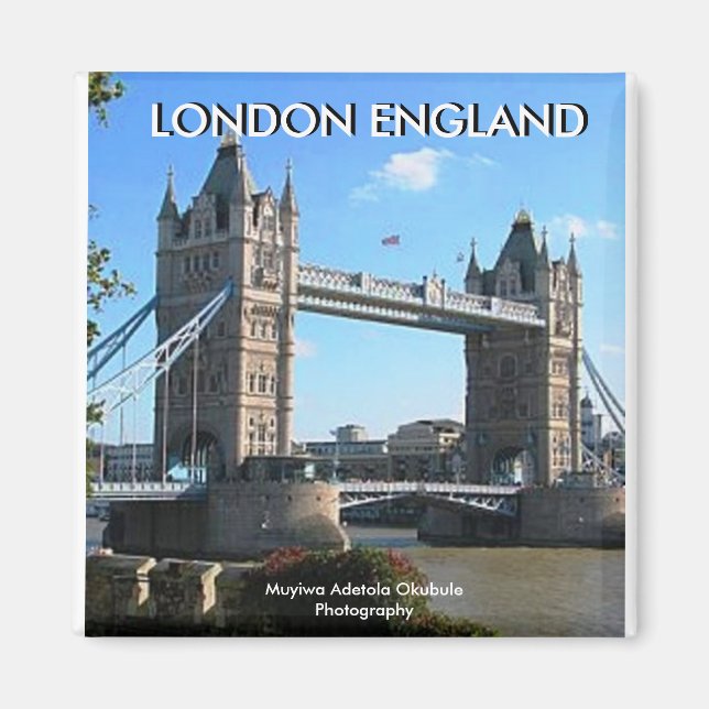 LONDON BRIDGE Magnet BY Muyiwa A Adetola Okubule (Front)