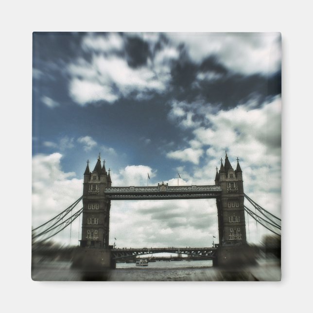 London Bridge River Thames UK Magnet (Front)