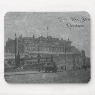 London Road Station, Manchester, c.1910 Mouse Mat