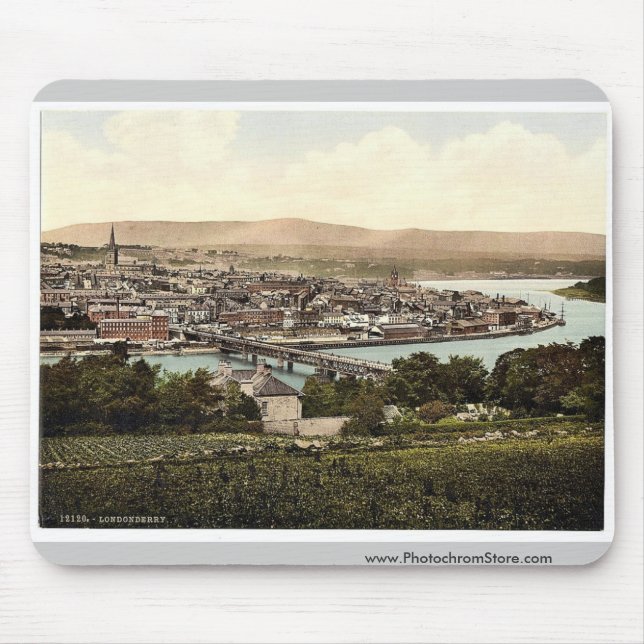 Londonderry. Co. Limerick, Ireland magnificent Pho Mouse Mat (Front)