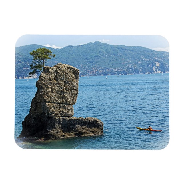 Lone Kayak - Santa Marherita Ligure, Italy -Magnet Magnet (Horizontal)