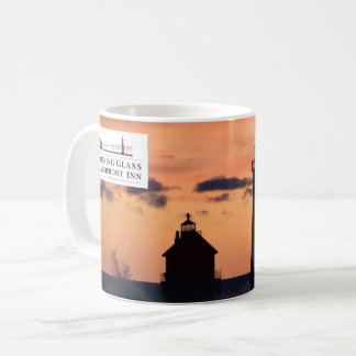 LOOKING GLASS COFFEE MUG