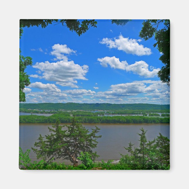 Looking Over the Mighty Mississippi Magnet (Front)