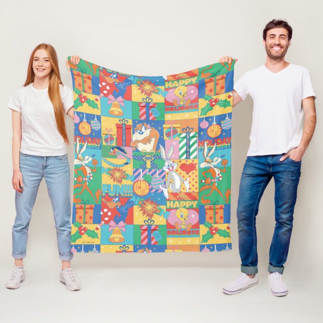 LOONEY TUNES™ | Happy Holidays Christmas Pattern Fleece Blanket (In Situ)