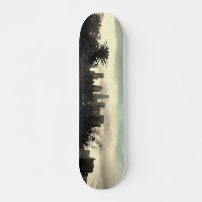 Los Angeles skyline skateboard (Front)