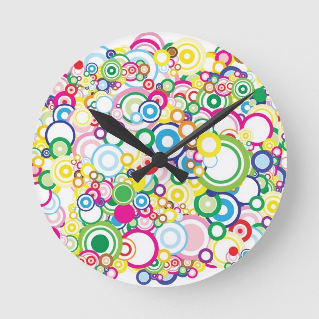 Lot of vivid circles round clock (Front)