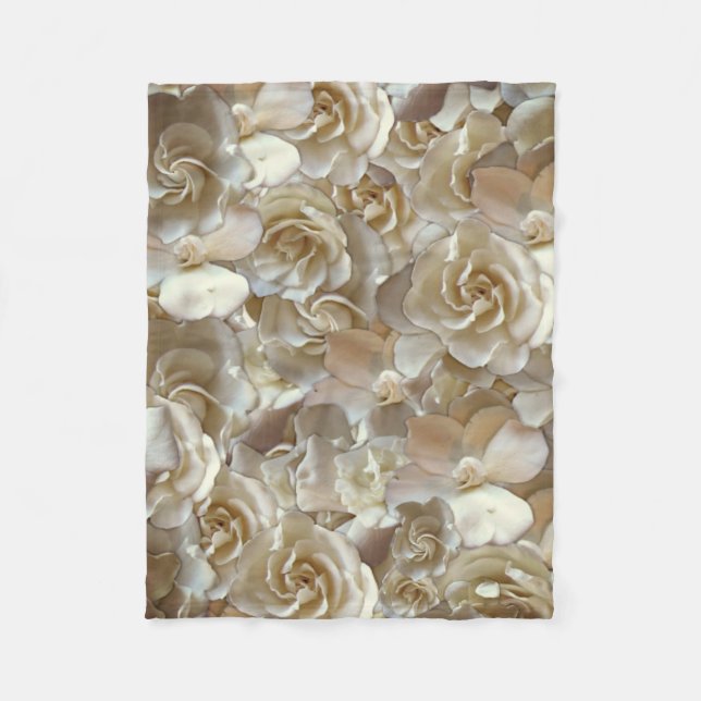Lots of beautiful rose petals          fleece blanket (Front)