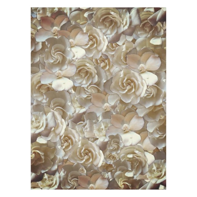 Lots of beautiful rose petals       tablecloth (Front)