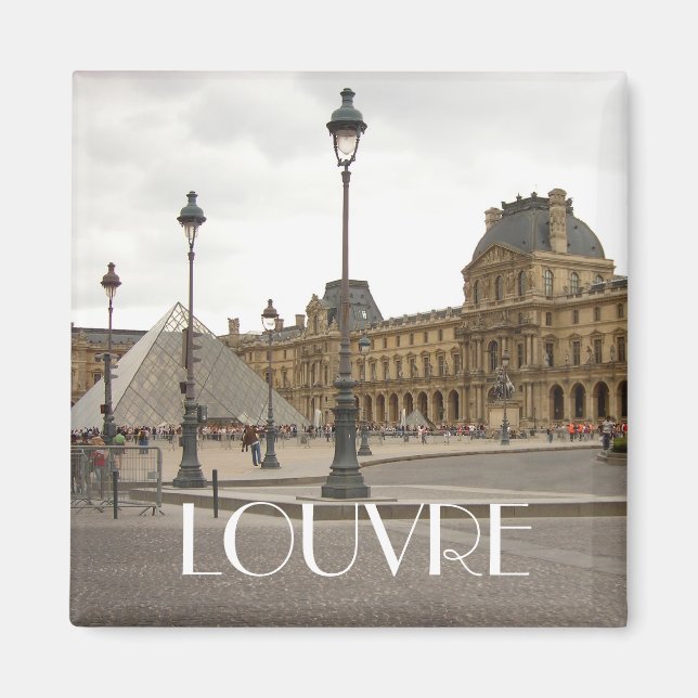 Louvre. Paris, France Magnet (Front)
