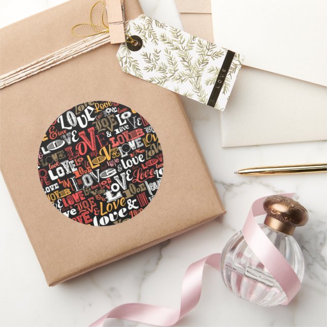 Love 2 classic round sticker (Gifting)