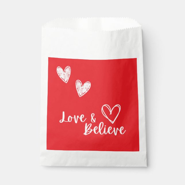 Love and Believe Valentines day gift paper Favour Bags (Front)