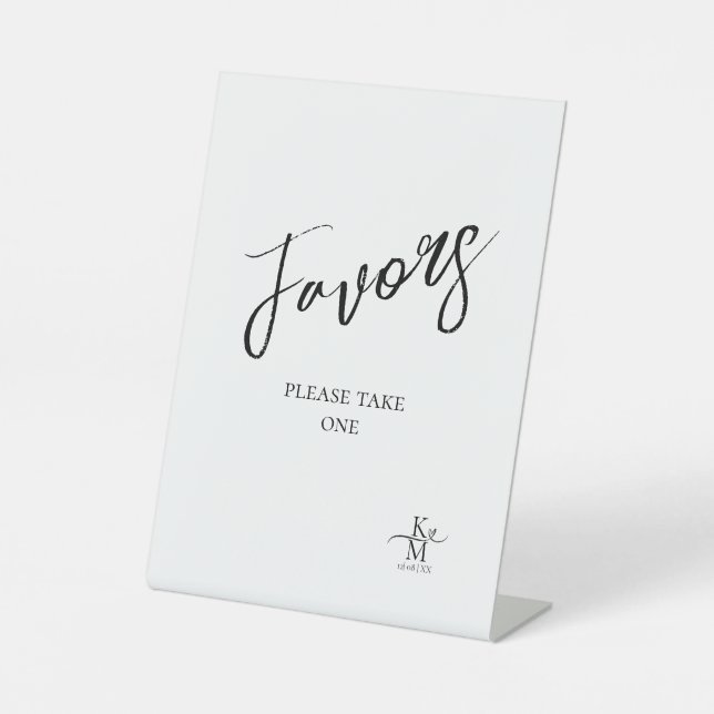 Love Calligraphy Favours Heart White ID940 Pedestal Sign (Front)