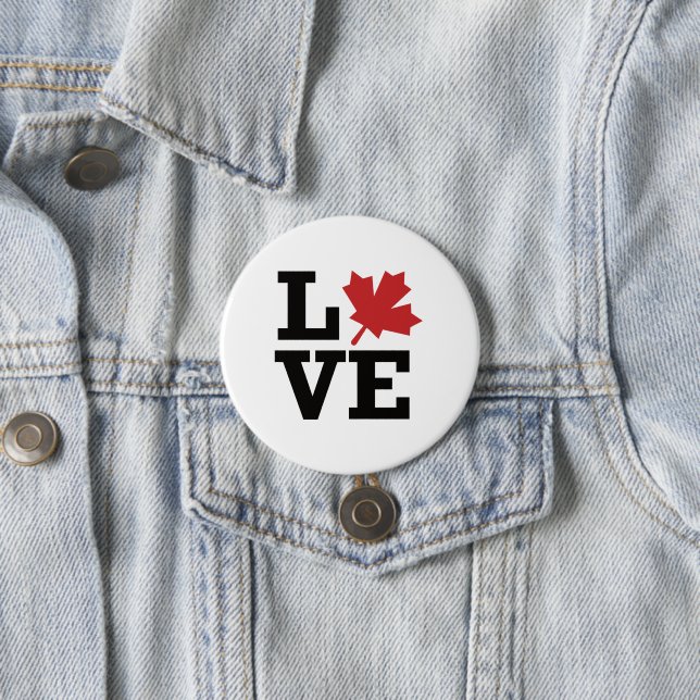 Love Canada Maple Leaf Flag 7.5 Cm Round Badge (In Situ)