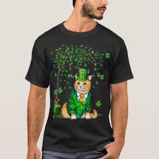 Love Cat St. Patricks Day Four Leaf Clover Shamroc T-Shirt