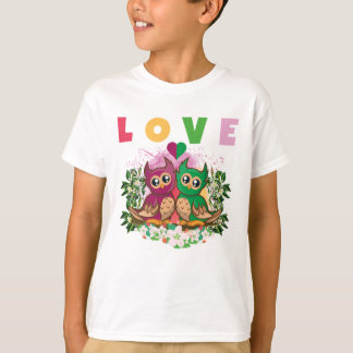 LOVE COLORFUL LOVELY CUTE ADORABLE OWLS T-Shirt