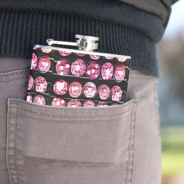 Love Cupcakes Hip Flask (In Situ)
