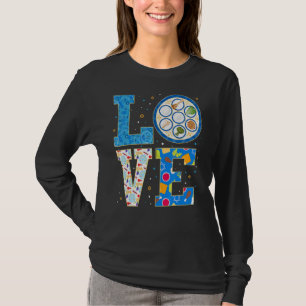 Love Cute Passover Decorations  Pesach Jewish Holi T-Shirt