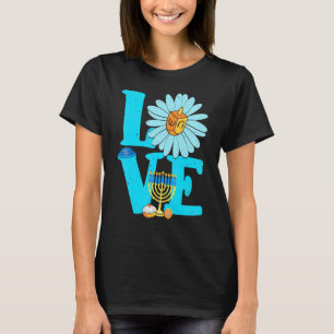 Love Dreidel Menorah Daisy Jewish Hanukkah Chanuka T-Shirt