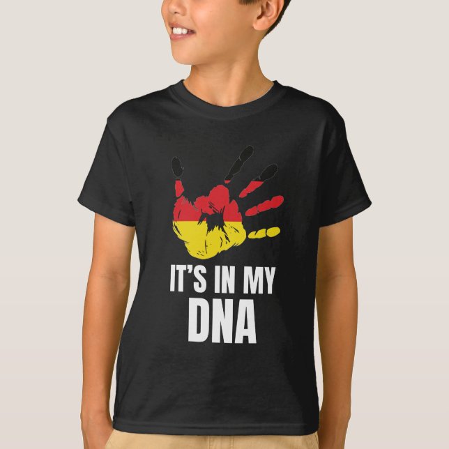 Love Germany German Pride In My DNA German Family T-Shirt (Front)