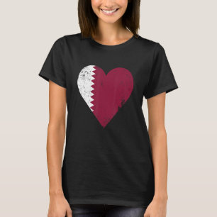 Love Heart Vintage Retro Qatar Flag T-Shirt