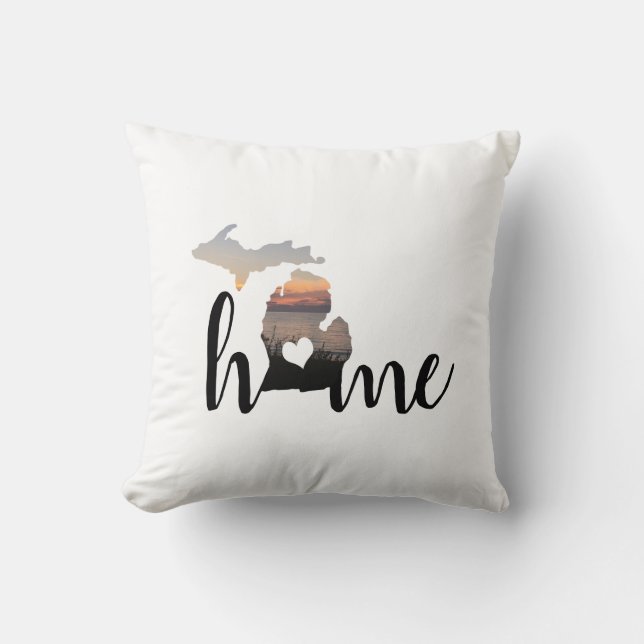 Love Home Michigan Typography With Heart Cushion (Front)