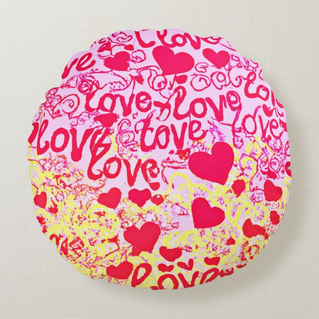 Love in Vibrant Colour Pattern Round Cushion (Front)