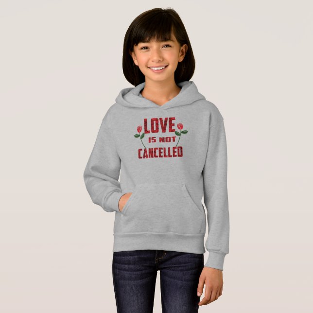 Love is not cancelled (Front Full)