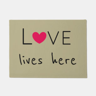 Love lives here Cutest Doormat