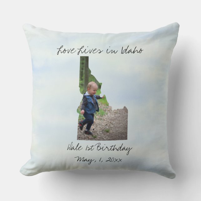 Love Lives In Idaho State Shaped Custom Photo Cushion (Front)