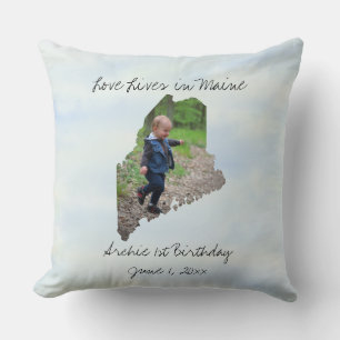 Love Lives In Maine State Shaped Custom Photo Cushion