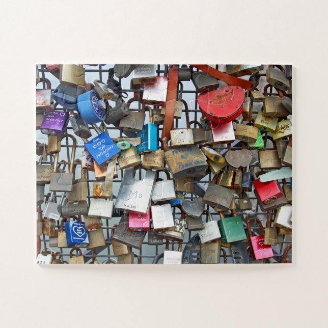 Love locks 30-pc jigsaw puzzle (Horizontal)
