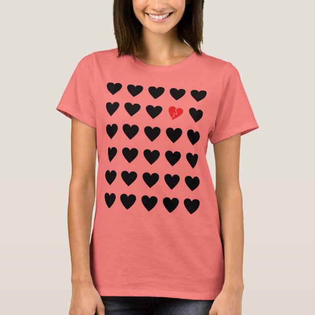 love outcast T-Shirt (Front)