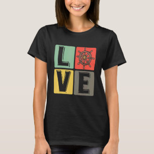 Love Sailing Boat Sailboat Captain Yacht Boating T-Shirt