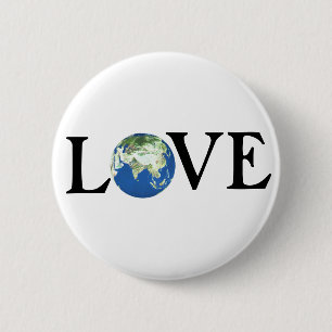 LOVE THE EARTH 6 CM ROUND BADGE