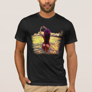 LOVE THE SEA. T-Shirt