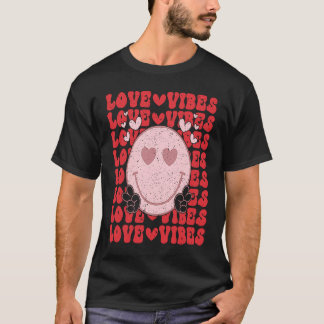 Love Vibes Smiling Face Vintage Retro Style Love V T-Shirt