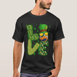 Love Volleyball Leprechaun Shamrock St Patricks Da T-Shirt