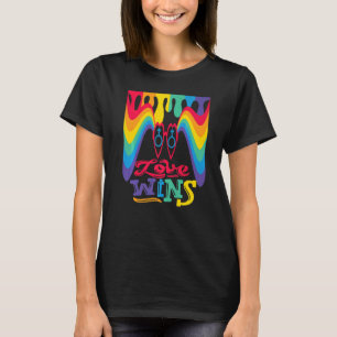 Love Wins Rainbow with Mars Symbol for Gay Love   T-Shirt
