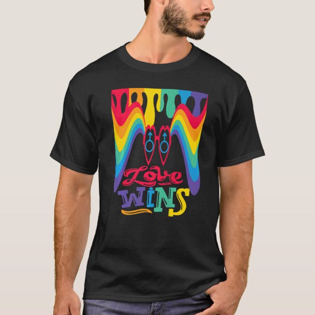 Love Wins Rainbow with Mars Symbol for Gay Love   T-Shirt (Front)