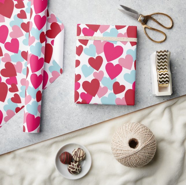 Love Wrapping Paper (Crafts)