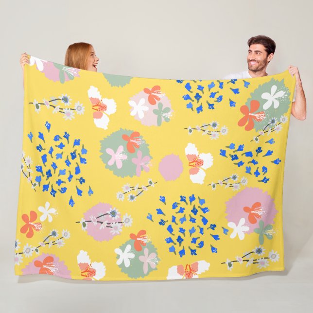 Lovely colourful summer floral l Retro l Yellow Fleece Blanket (In Situ)