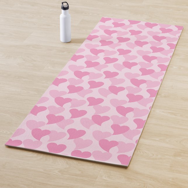 Lovely Hearts Seamless Pattern Yoga Mat (In Situ)