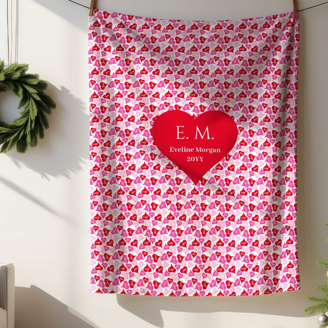 Lovely Red Hearts Best Love Gift Throw Blanket (Lovely Red Hearts Best Love Gift Throw Blanket)