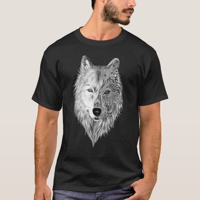Loves Wolves wolf Face T-Shirt (Front)