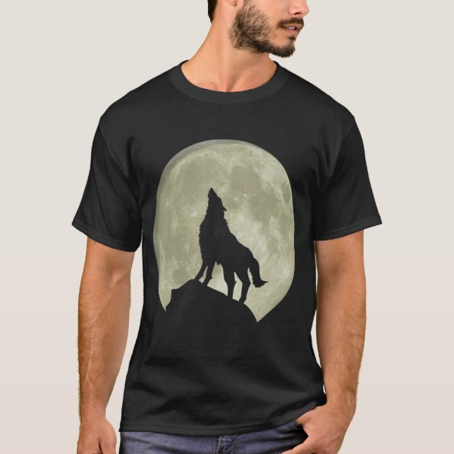 Loves Wolves wolf moon 7 T-Shirt (Front)