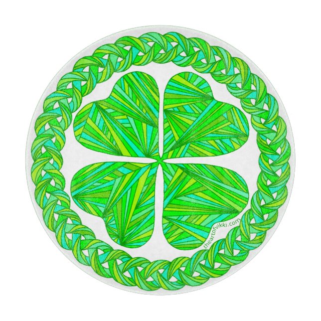 Lucky 4 Leaf Clover Celtic Shamrock Green Irish Cutting Board (Front)
