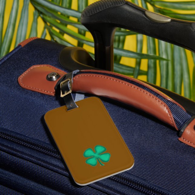 Lucky 4 Leaf Irish Clover brown luggage tag (Front Insitu 1)