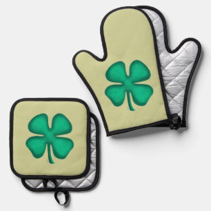 Lucky 4 Leaf Irish Clover oven mitts pot holders Oven Mitt & Pot Holder Set
