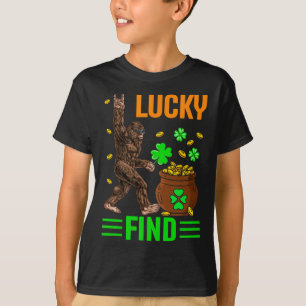 Lucky Find Bigfoot Happy St Patricks Day Shirt Fun