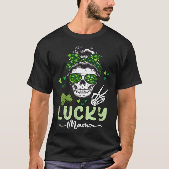 Lucky Mama St Patricks Day Mom Messy Bun Skull Iri T-Shirt (Front)
